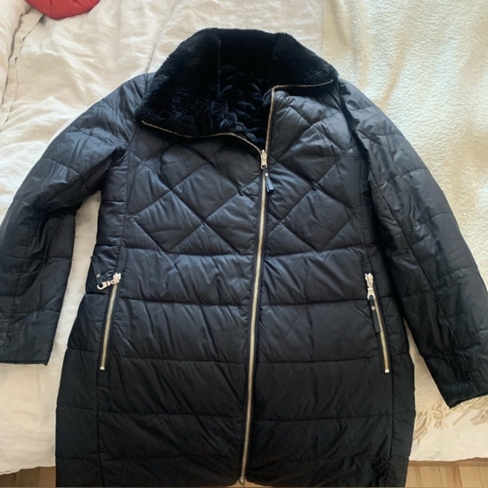 Reversible rabbit and down black winter jacket. Size M+